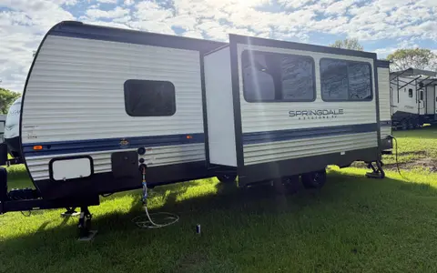 Jessica's Keystone Springdale Classic 261BHC Travel Trailer