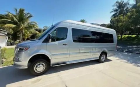 Luxurious 2025 Mercedes-Benz Airstream Touring Coach