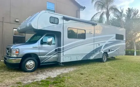 2025 Winnebago 31H Bunkhouse
