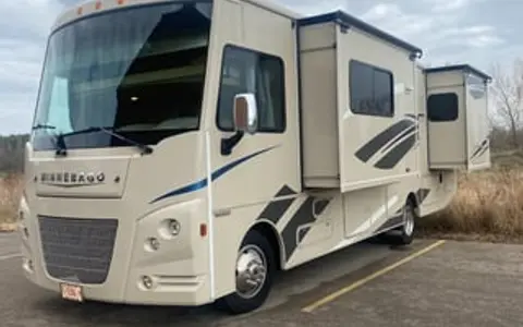 2017 Winnebago Vista LX 30T