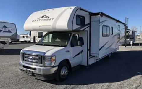 Luxury Family RV • Sleeps 8 • Bunks | Scout