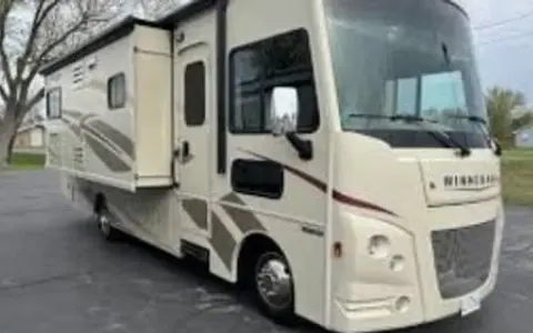 Smooth Riding...2017 Winnebago Vista