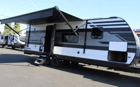 2021 Grand Design Transcend Xplor with Slide Out