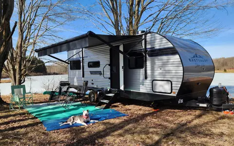 Brand New East to West Silver Lake LE Travel Trailer
