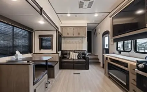 The Bohemian Dream(8 People / Local Delivery Only)