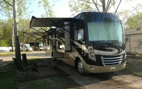 Spacious 3-Slide Coach | Delivered & Set up