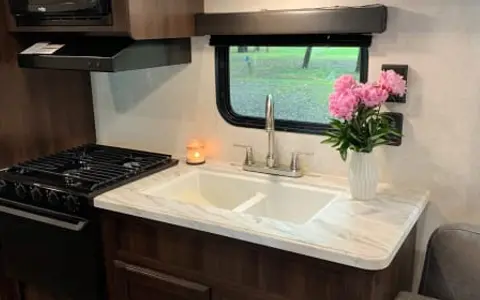 2019 Jayco Jay Flight *Perfect for Family or Tailgating*