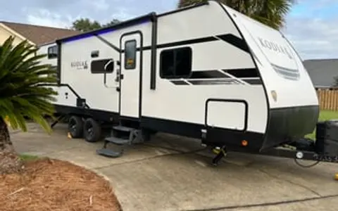 "KOOL KODIAK" 2021 Dutchmen Kodiak 27SBH