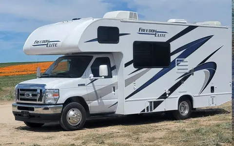Carlos' Thor Motor Coach Freedom Elite Class C