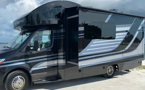 Black Beauty-Our 2021 Thor Delano FB 24 Motor Coach