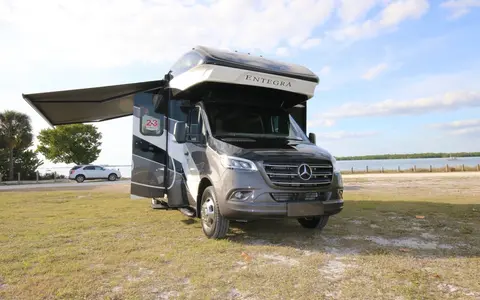 Catherine & Jose's 2021 Entegra Coach Qwest Class C