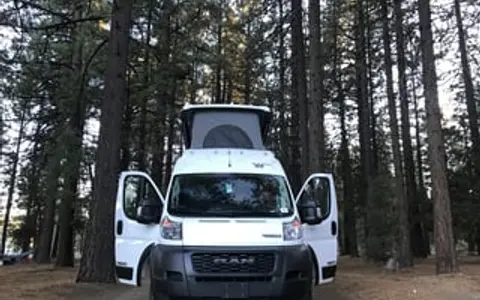 2022 Winnebago Solis 59P