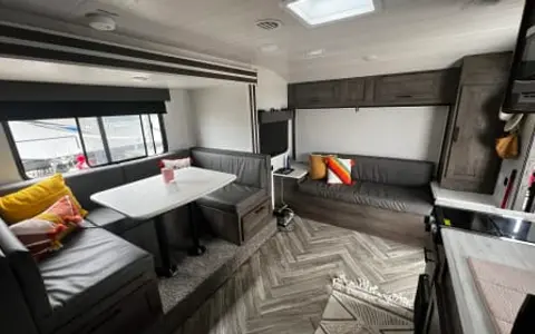 Salty Sol Vida - Trailer sleeps 5-6 - drop off/pick up in San Diego