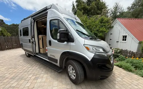 21' Easy To Drive Coastal Camper - Perfect for Big Sur & PCH Coastal Trip