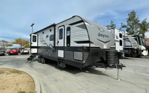 Beautiful 2024 Jayco Jay Flight 286BHSW