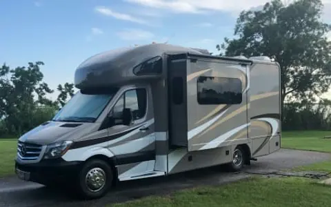 Family Friendly 2016 Thor Siesta Easy To Drive