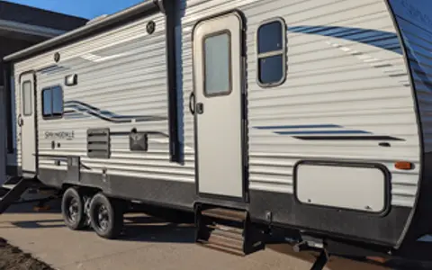 Great camper for the family and small dog!