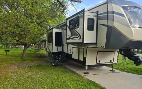 Luxury RV - Perfect for Events & Family Trips | Deliverable