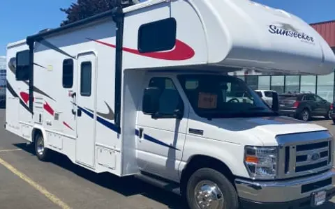 2019 Forest River Sunseeker 2650 27 foot
