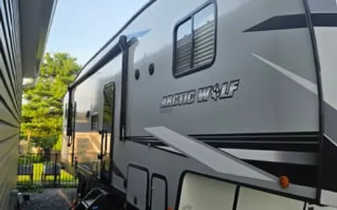 2021 Forest River RV Cherokee Arctic Wolf 321BH
