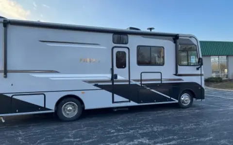 2022 Forest River Coachmen Pursuit 31BH Motorhome