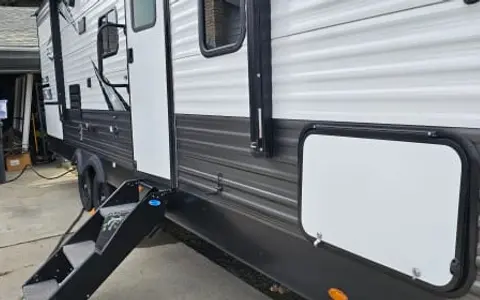 Olympia 26BHS Camper: Your Ultimate Outdoor Adventure Companion!