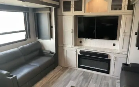 2020 Keystone Sprinter with open living room floor plan