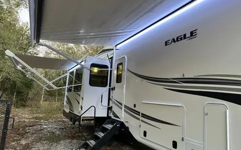 Ultimate luxury family camper !Jayco Eagle 321RSTS Fifth Wheel