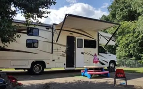 2016 31F Bunkhouse Coachmen Freelander