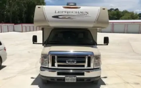 2018 Forest River Coachmen Leprechaun 319MB
