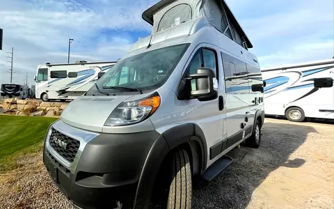 Boots, 2023 Thor Motor Coach Scope Class B
