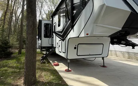 Karen's Grand Design 395ms Fifth Wheel