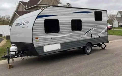 Extremely light, very easy to tow 2019 Gulf Stream Amerilite