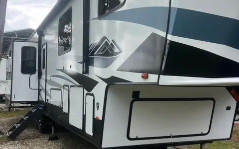 Austin's Heartland Milestone Fifth Wheel
