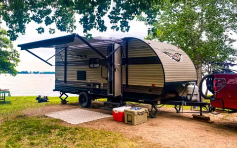Pet Friendly,Super Slide Out, 2020 Forest River Wildwood camper with big ca