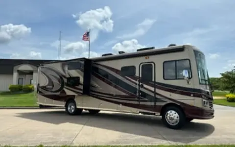 2018 Fleetwood Southwind 37H