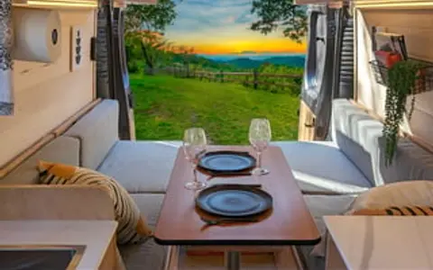 “VANessa” Off-Grid, Pet-Friendly, AC, for 2