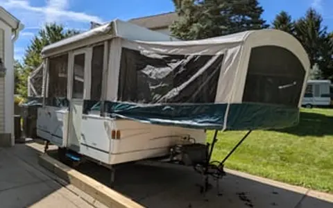 2002 Coleman Sedona Pop up Perfect for boondocking