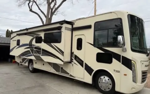 Patio TV | Awning | We deliver | King Sized Master | Washer & Dryer