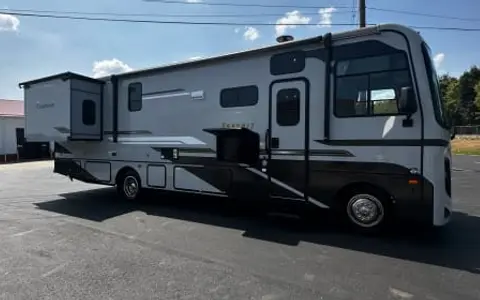 2023 COACHMEN PURSUIT "ELMER'S KAMPER"