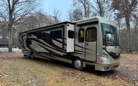 Fleetwood Discovery 40G – Travel in Style