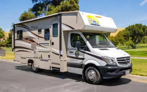 UNLIMITED MILES !- Mercedes Diesel Off Grid- 19 MPG - RV- 9