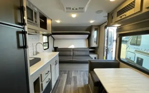 2021 Mallard Bunkhouse T-180BH (Cozy Camper)