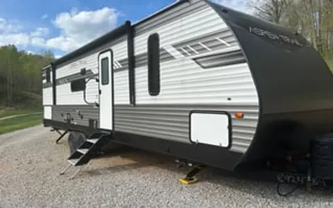 BEAUTIFUL BUNKHOUSE - 2022 Aspen Trail 3280BHS