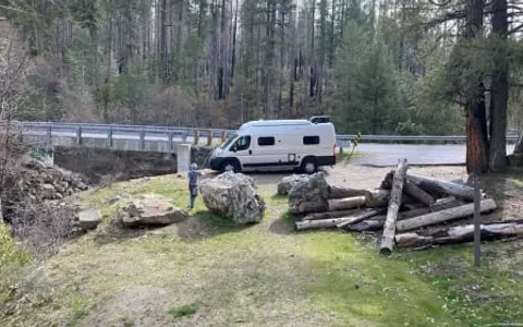 Winnebago *Silverado* 2021 Solis 59PX POP TOP
