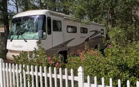 Bruce and Joy's Cozy Cruiser, Allegro Bay Pusher
