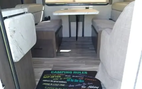 2021 Thor Motor Coach Freedom Elite 23H