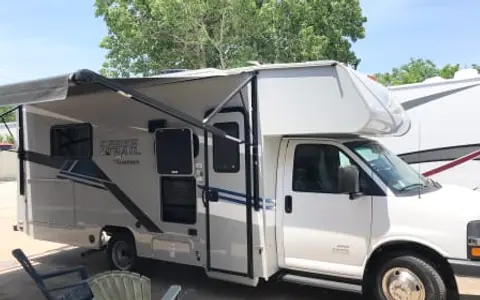 ***Great Condition*** 2022 Coachmen "The Brazos"