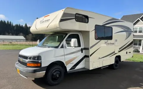 2017 Coachman Freelander 21QB  Perfect for all Seasons