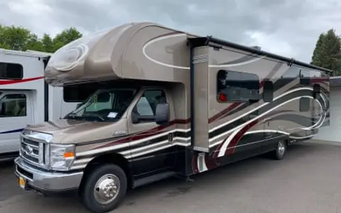 2019 Thor Motor Coach Chateau 31E Bunkhouse